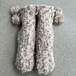 Slipper Socks From Altar’D State, Size Small/Medium
Super Soft Cream/Blush Color